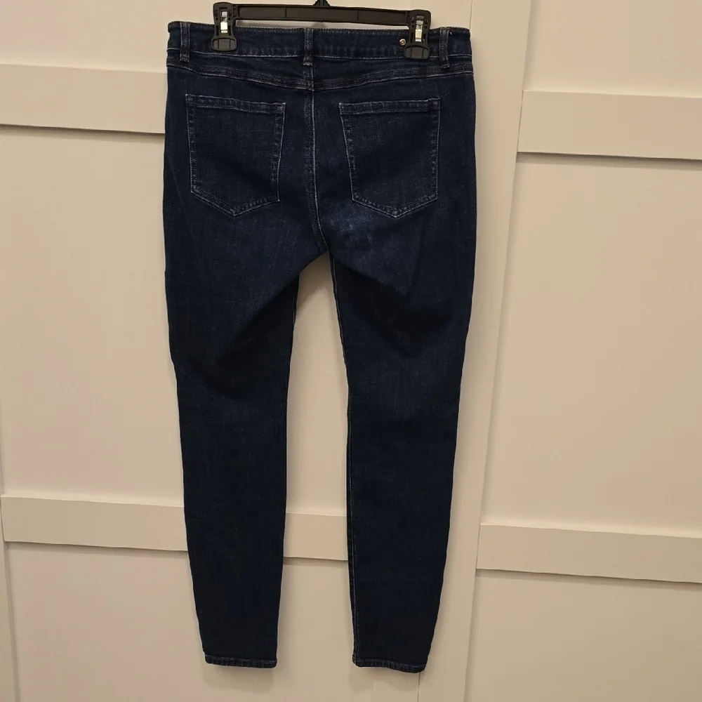 CAbi 5493 Dark Blue Skinny Jeans. Size 8